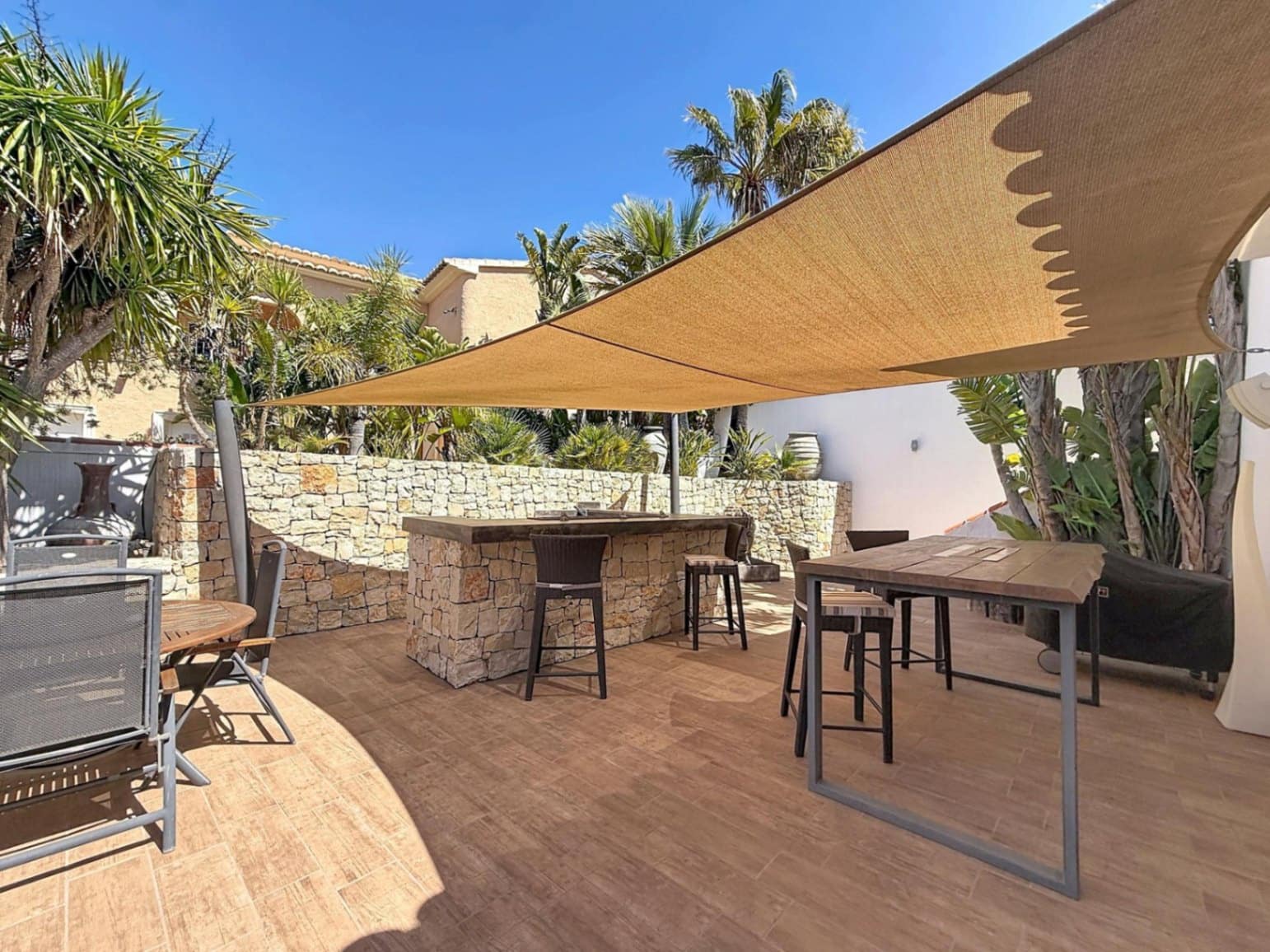 4 bedroom Villa for sale in Benitachell / Benitatxell with garage - € 1,550,000 (Ref: 9788726)