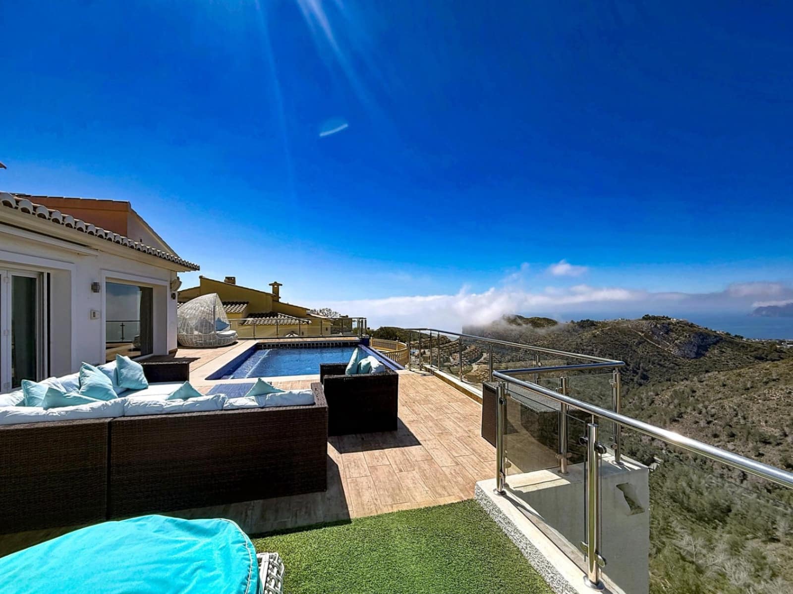 4 bedroom Villa for sale in Benitachell / Benitatxell with garage - € 1,550,000 (Ref: 9788726)