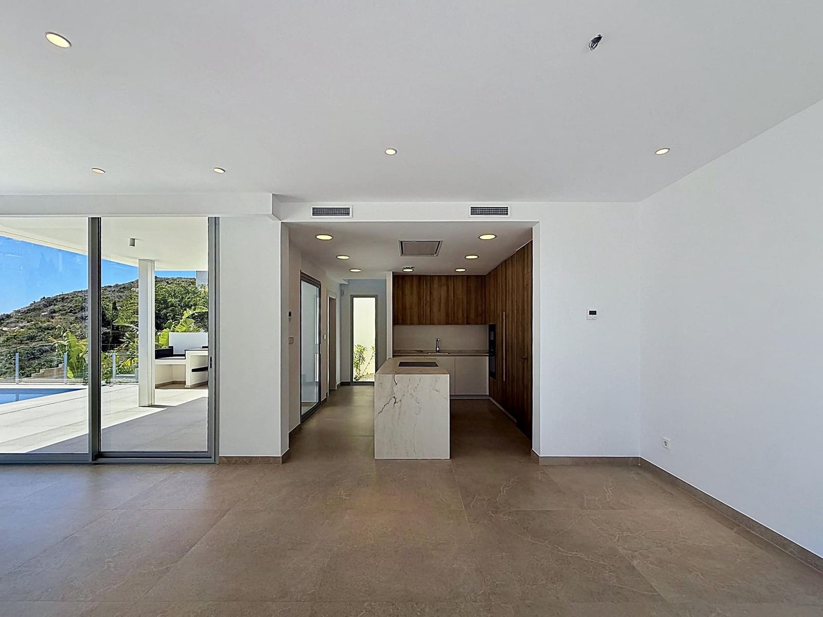 4 quarto Moradia para venda em Benitachell / Benitatxell com piscina garagem - 1 499 000 € (Ref: 9841777)