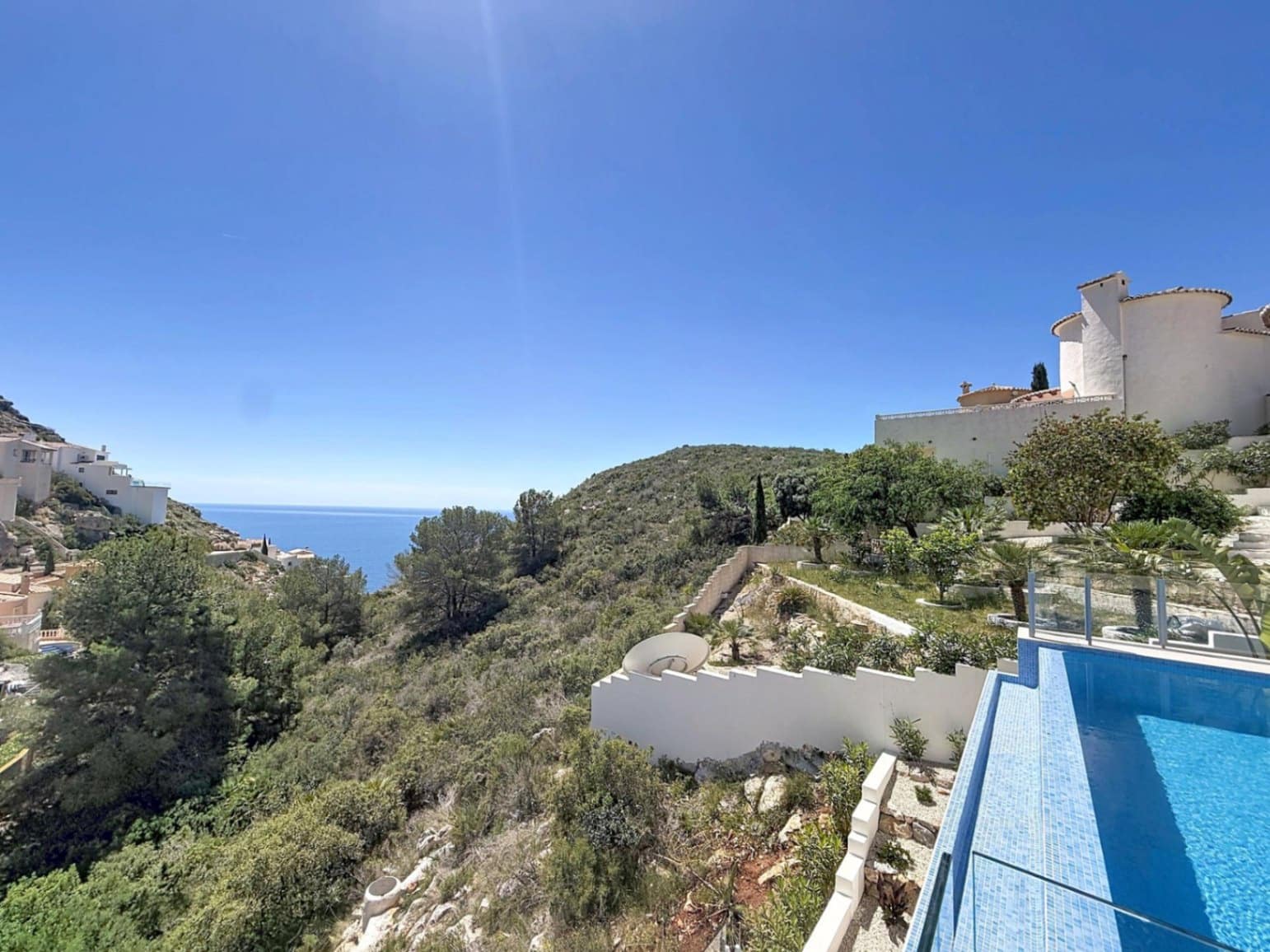 4 quarto Moradia para venda em Benitachell / Benitatxell com piscina garagem - 1 499 000 € (Ref: 9841777)