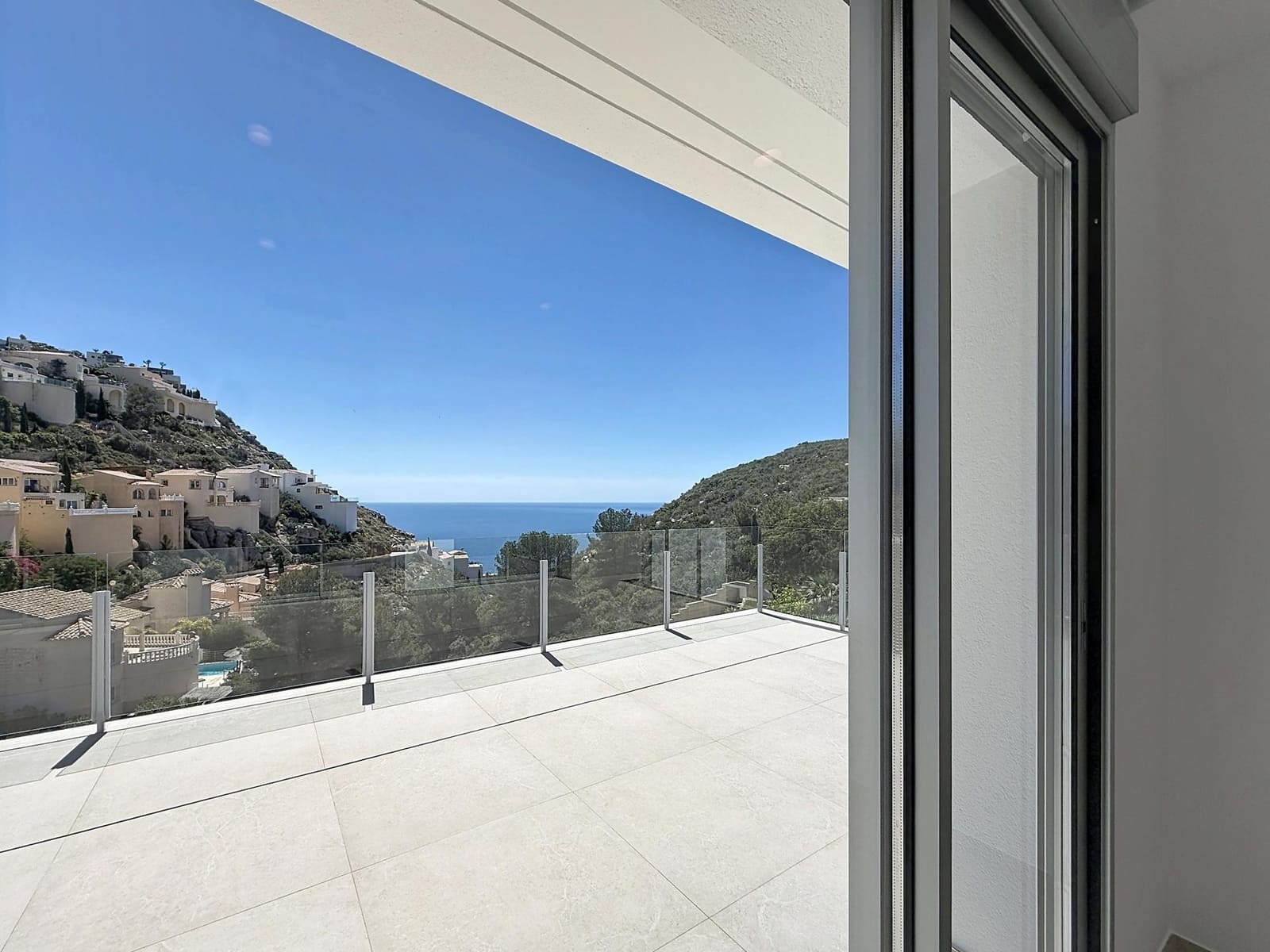 4 quarto Moradia para venda em Benitachell / Benitatxell com piscina garagem - 1 499 000 € (Ref: 9841777)
