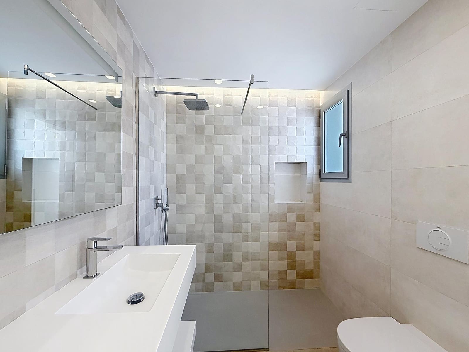 4 quarto Moradia para venda em Benitachell / Benitatxell com piscina garagem - 1 499 000 € (Ref: 9841777)