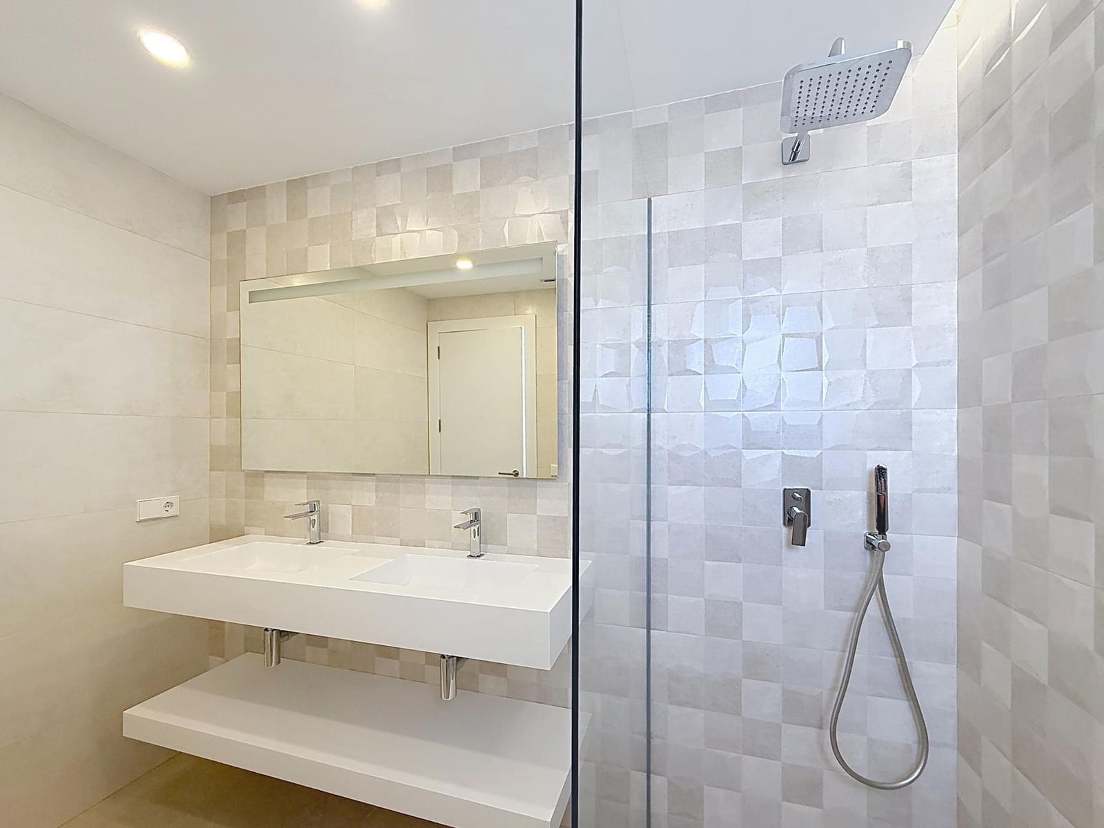 4 quarto Moradia para venda em Benitachell / Benitatxell com piscina garagem - 1 499 000 € (Ref: 9841777)