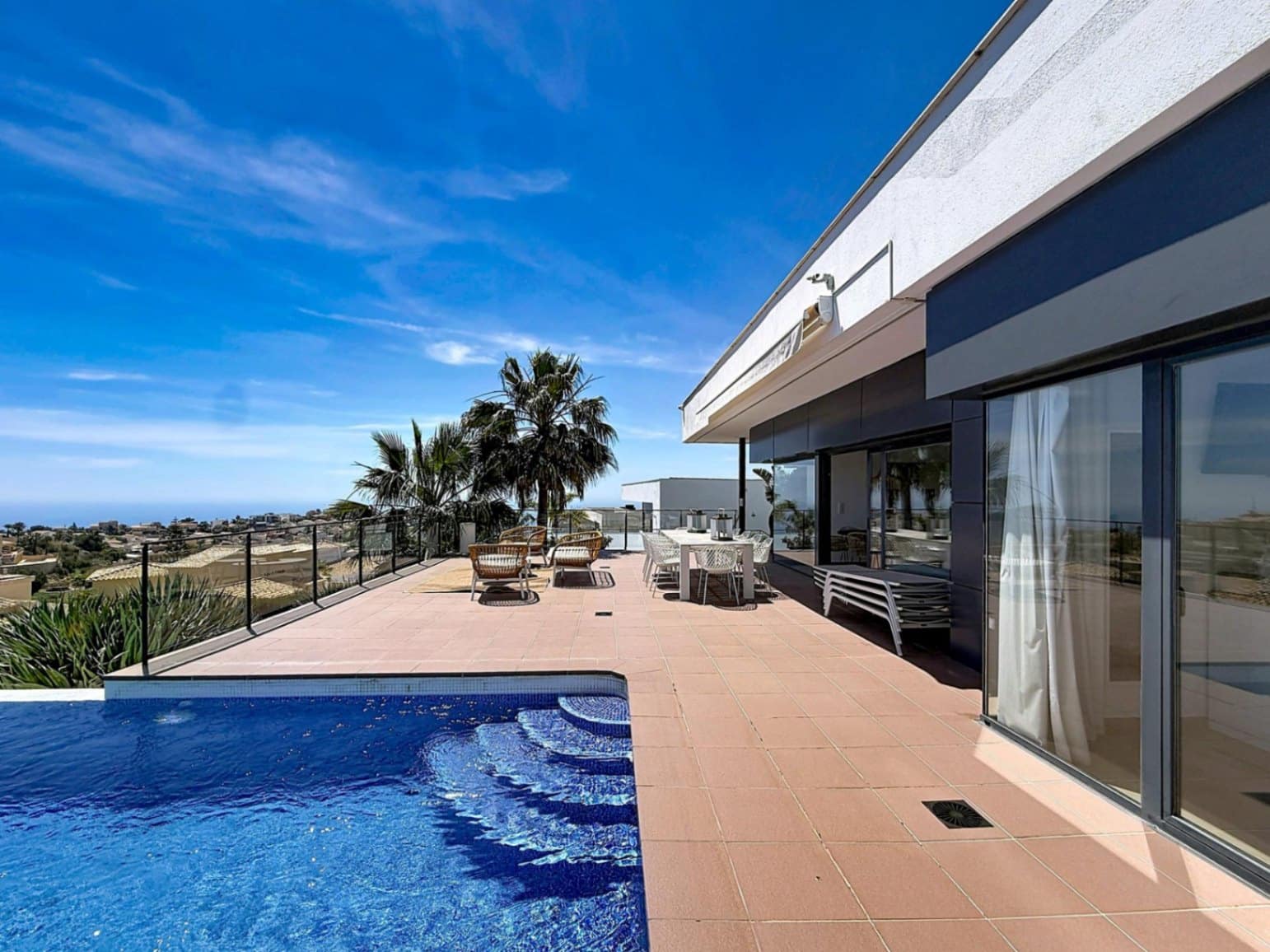 5 sypialnia Willa na sprzedaż w Cumbre del Sol z basenem garażem - 1 380 000 € (Ref: 9857724)