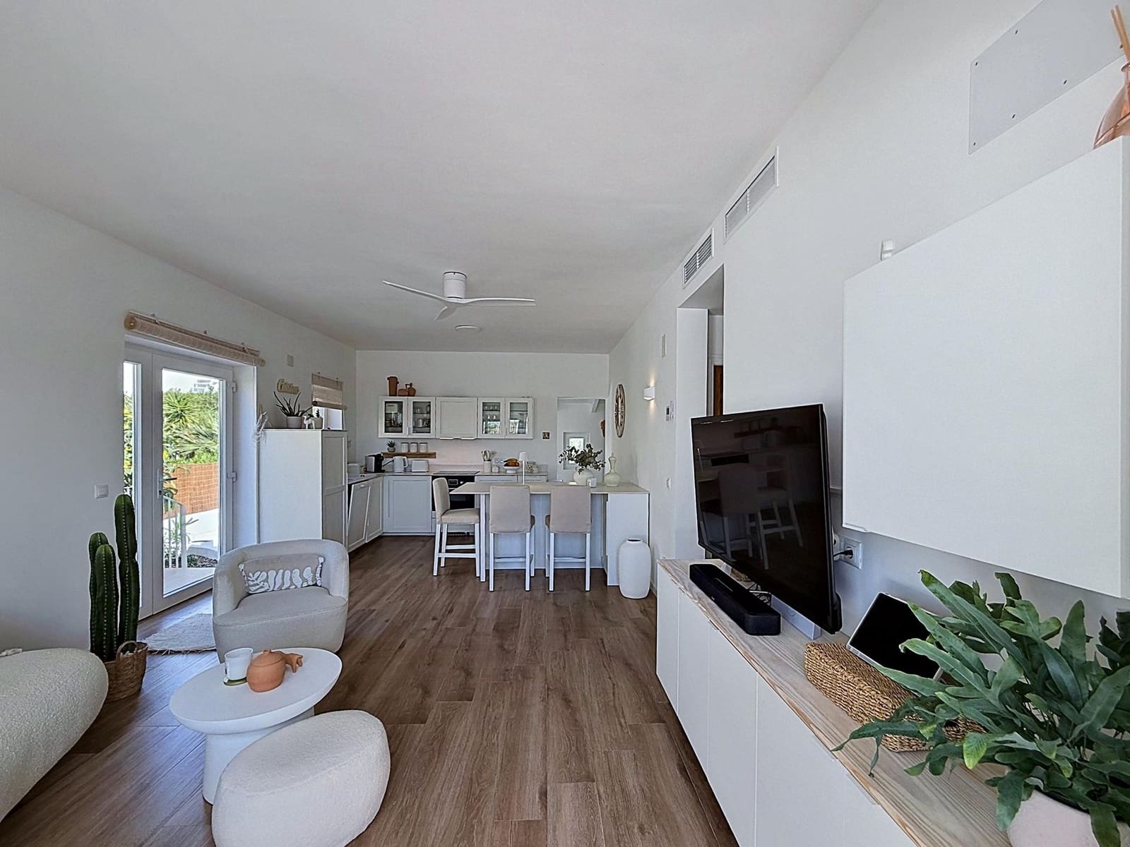 2 Zimmer Villa zu verkaufen in Cumbre del Sol mit Garage - 435.000 € (Ref: 9875268)