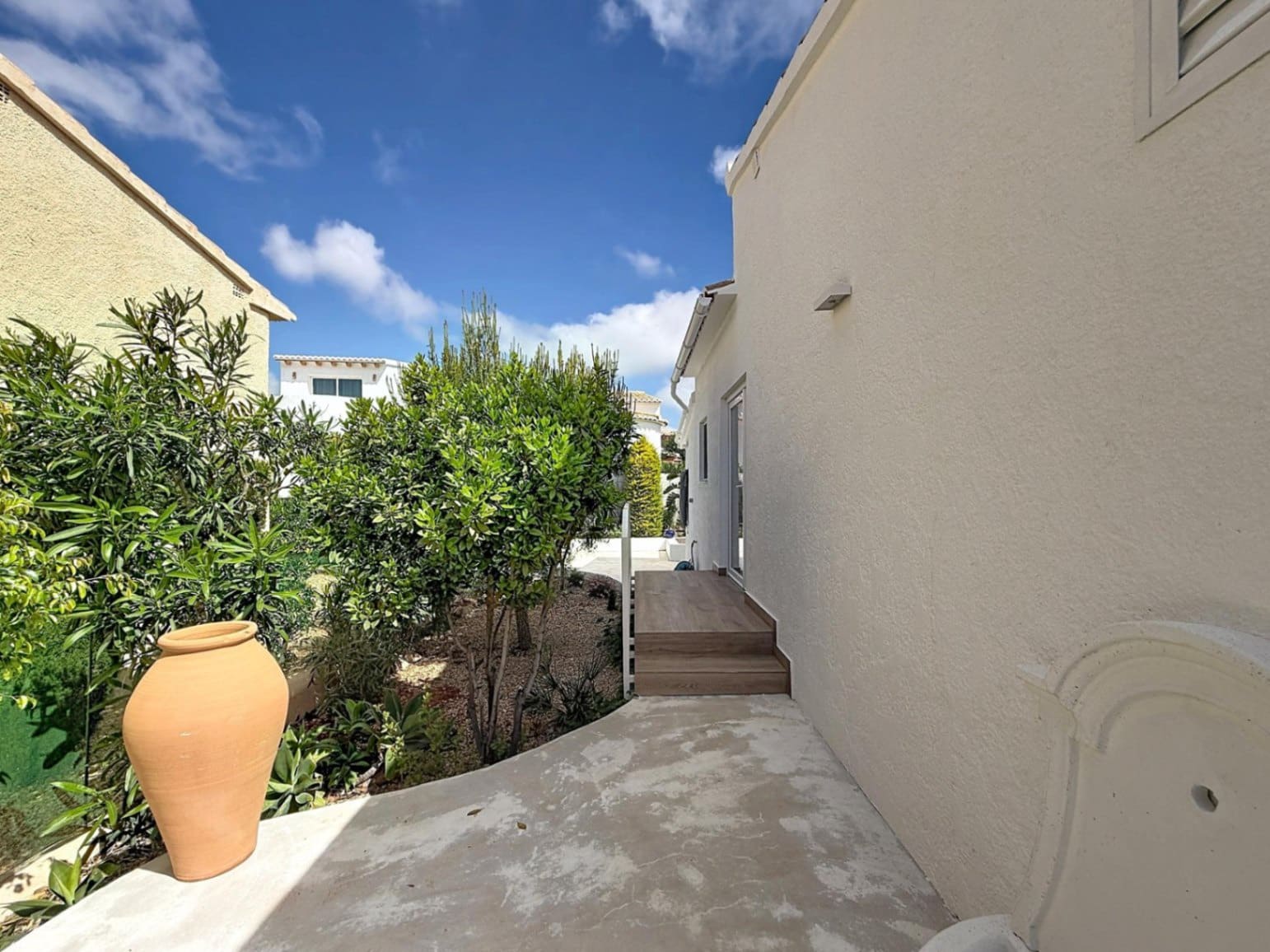 2 Zimmer Villa zu verkaufen in Cumbre del Sol mit Garage - 435.000 € (Ref: 9875268)
