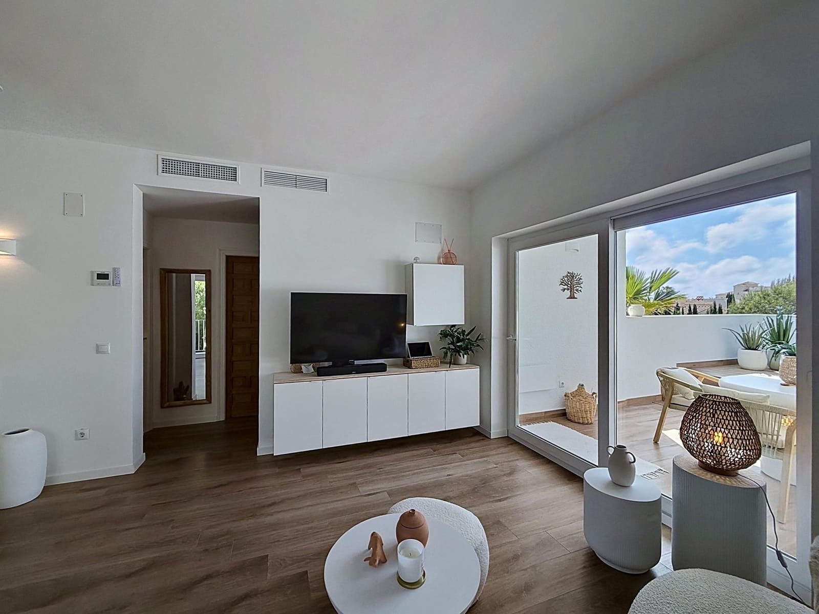 2 Zimmer Villa zu verkaufen in Cumbre del Sol mit Garage - 435.000 € (Ref: 9875268)