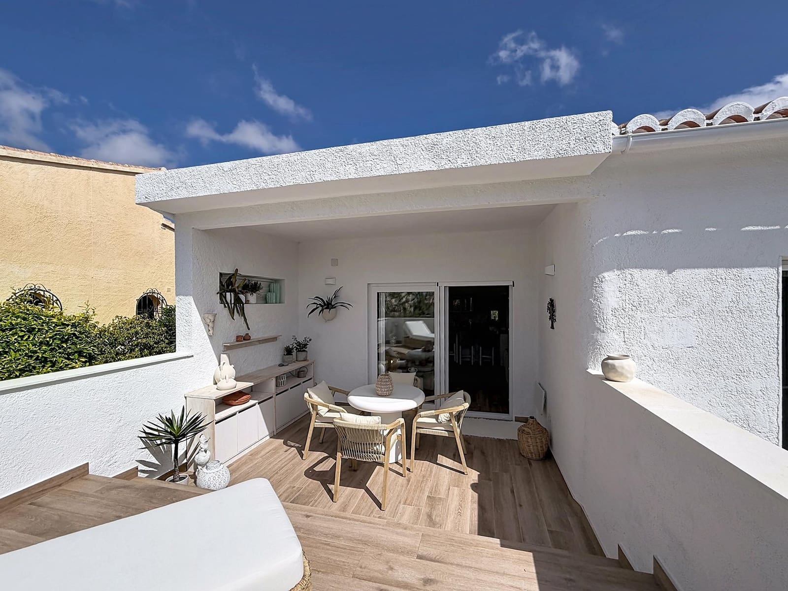 2 Zimmer Villa zu verkaufen in Cumbre del Sol mit Garage - 435.000 € (Ref: 9875268)