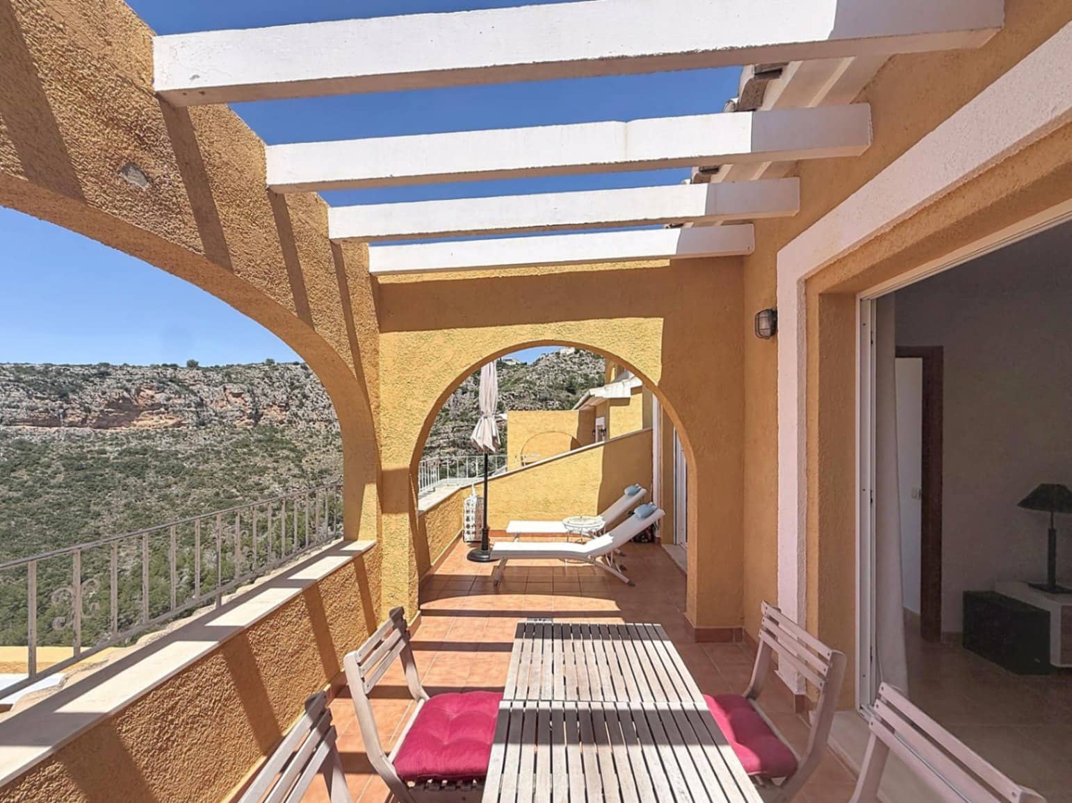 3 quarto Apartamento para venda em Cumbre del Sol com piscina garagem - 320 000 € (Ref: 9908271)