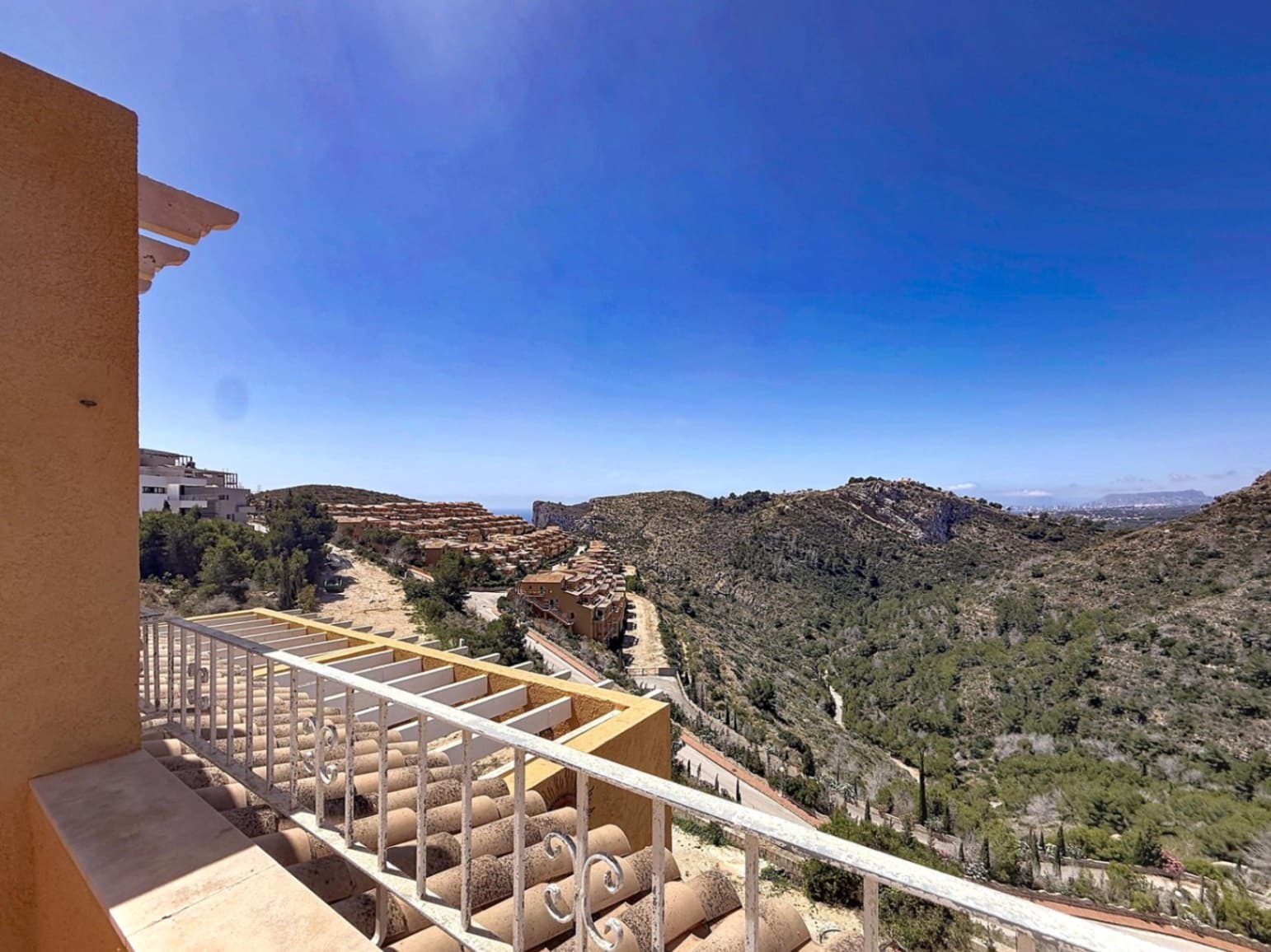 3 quarto Apartamento para venda em Cumbre del Sol com piscina garagem - 320 000 € (Ref: 9908271)