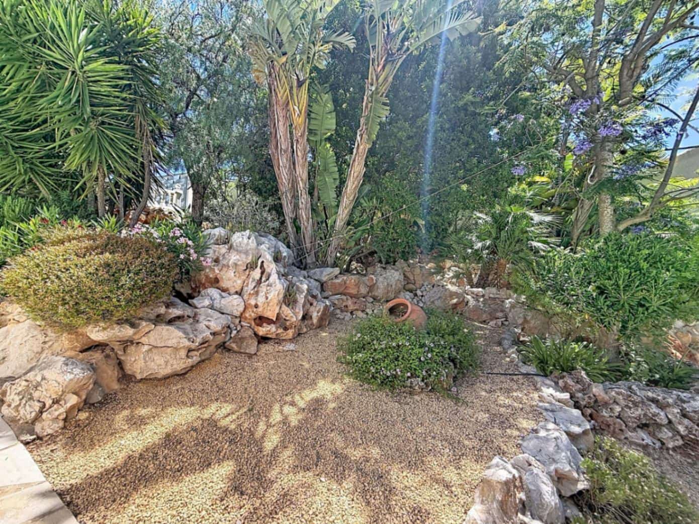 Chalet de 4 habitaciones en Cumbre del Sol en venta con garaje - 785.000 € (Ref: 9916338)
