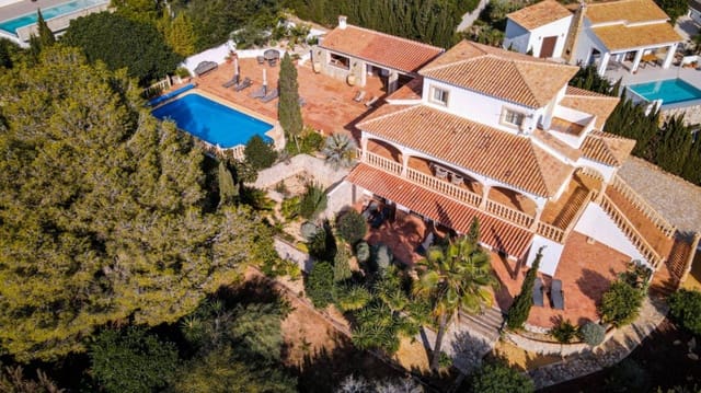 4 soveværelse Villa til salg i Cumbre del Sol, Benitachell / Benitatxell med swimmingpool garage - € 1.250.000 (Ref: 9921119)