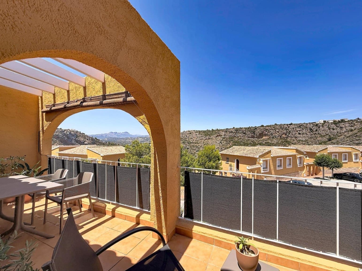 2 bedroom Apartment for sale in Cumbre del Sol with pool garage - € 235,000 (Ref: 9956370)