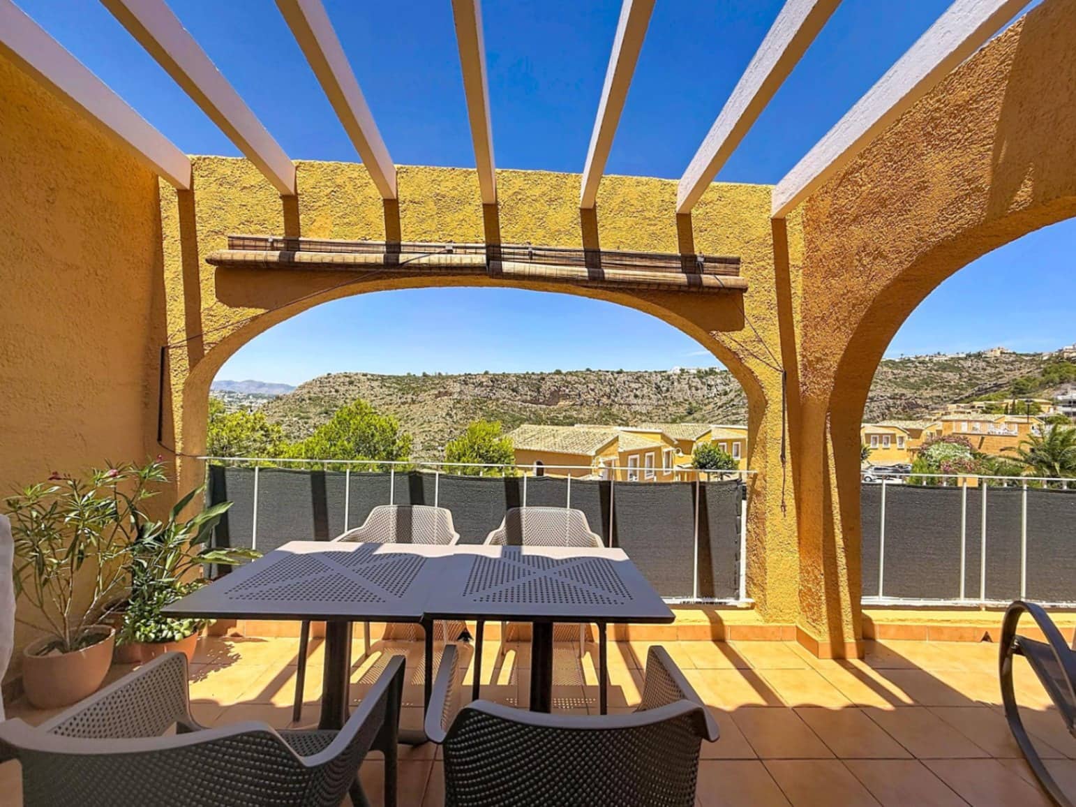 2 bedroom Apartment for sale in Cumbre del Sol with pool garage - € 235,000 (Ref: 9956370)