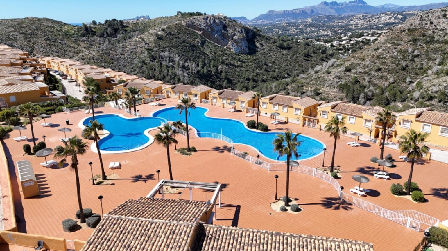 2 bedroom Apartment for sale in Cumbre del Sol with pool garage - € 235,000 (Ref: 9956370)