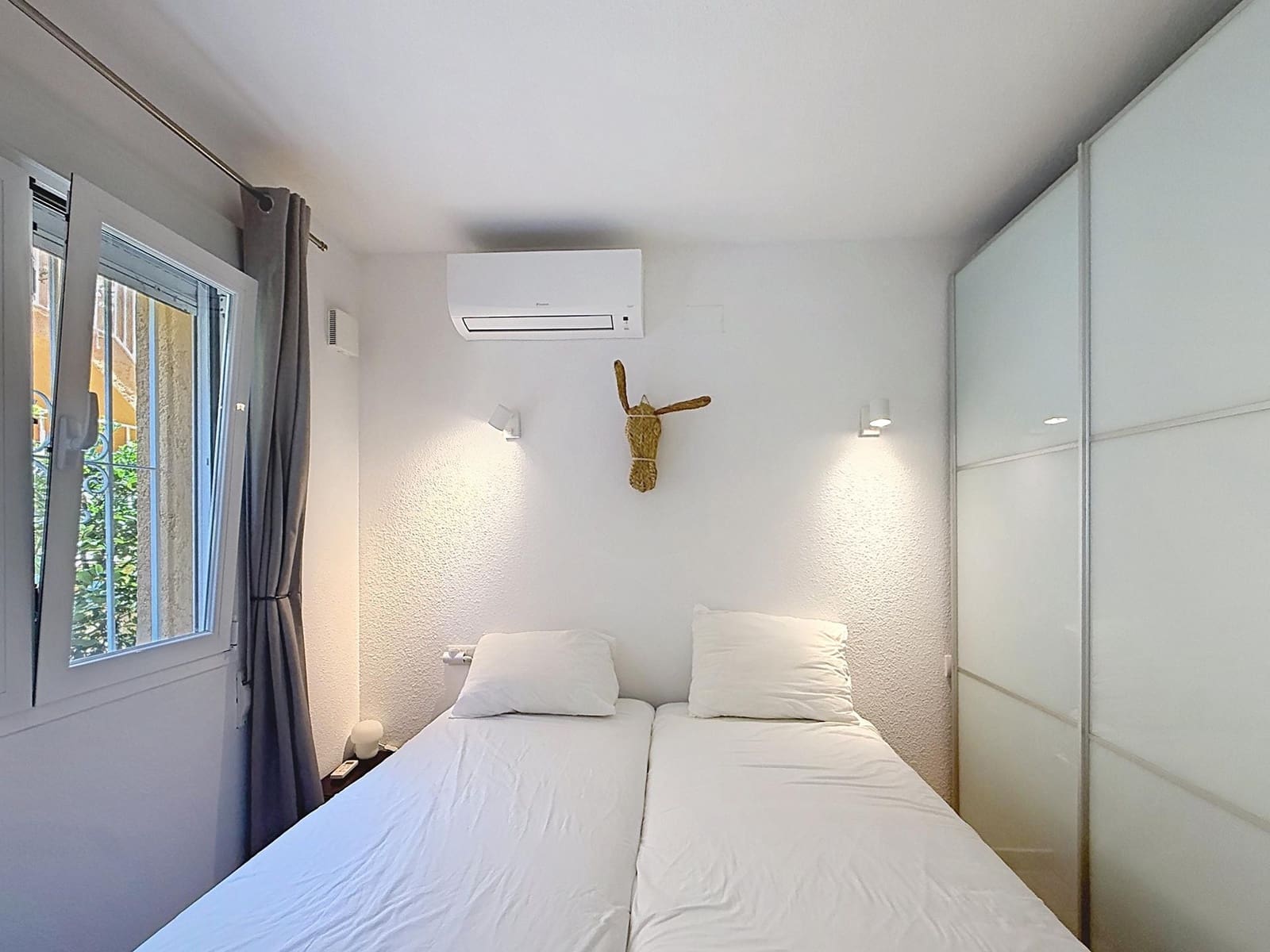 2 bedroom Apartment for sale in Cumbre del Sol with pool garage - € 235,000 (Ref: 9956370)