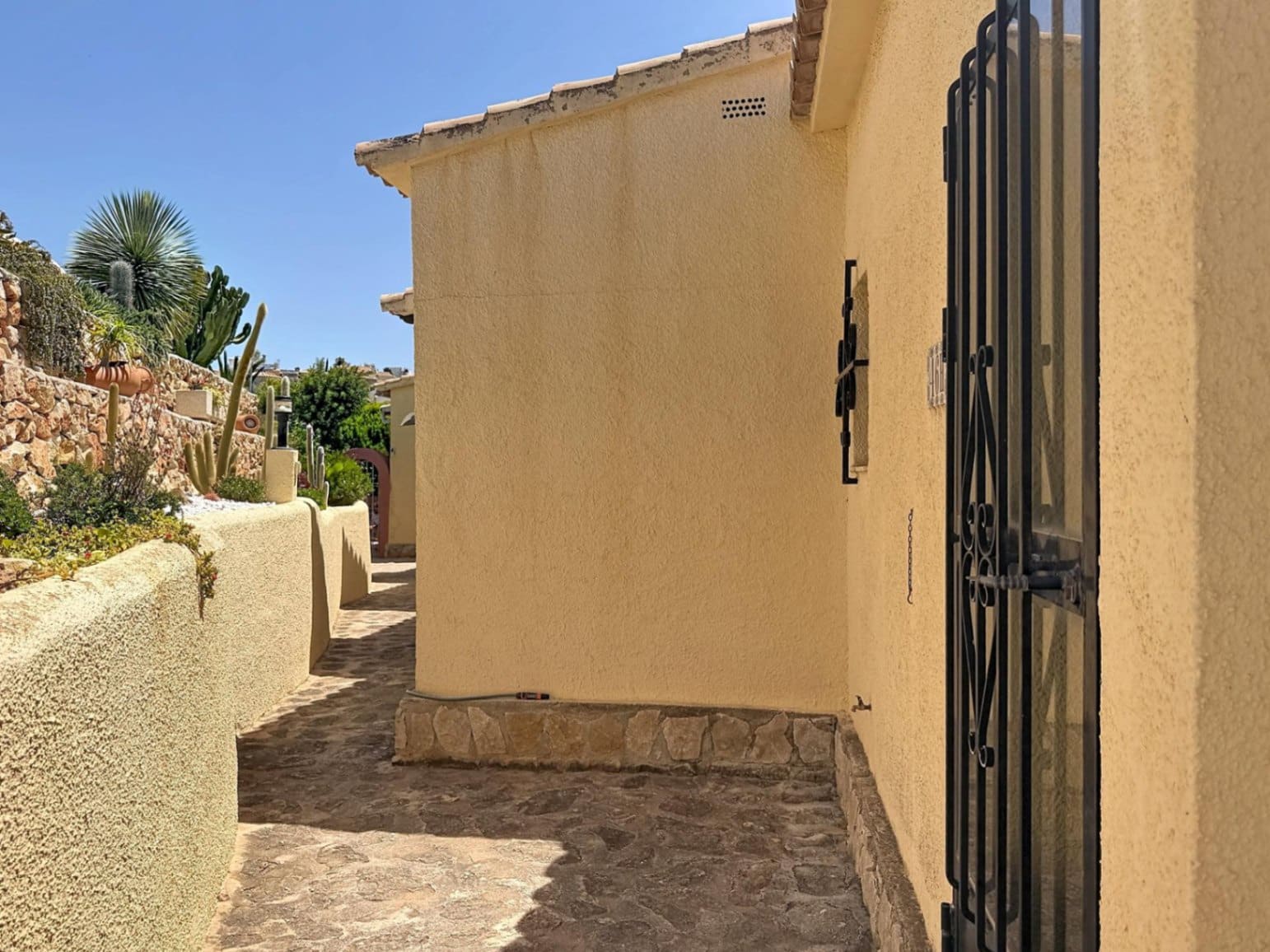 2 chambre Appartement à vendre à Cumbre del Sol avec piscine - 230 000 € (Ref: 9956650)