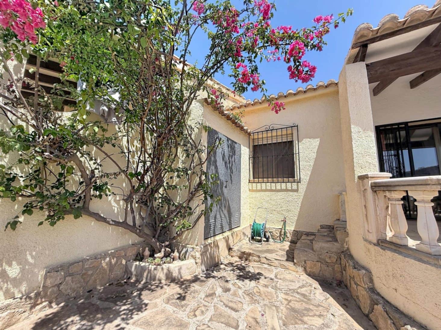 2 chambre Appartement à vendre à Cumbre del Sol avec piscine - 230 000 € (Ref: 9956650)