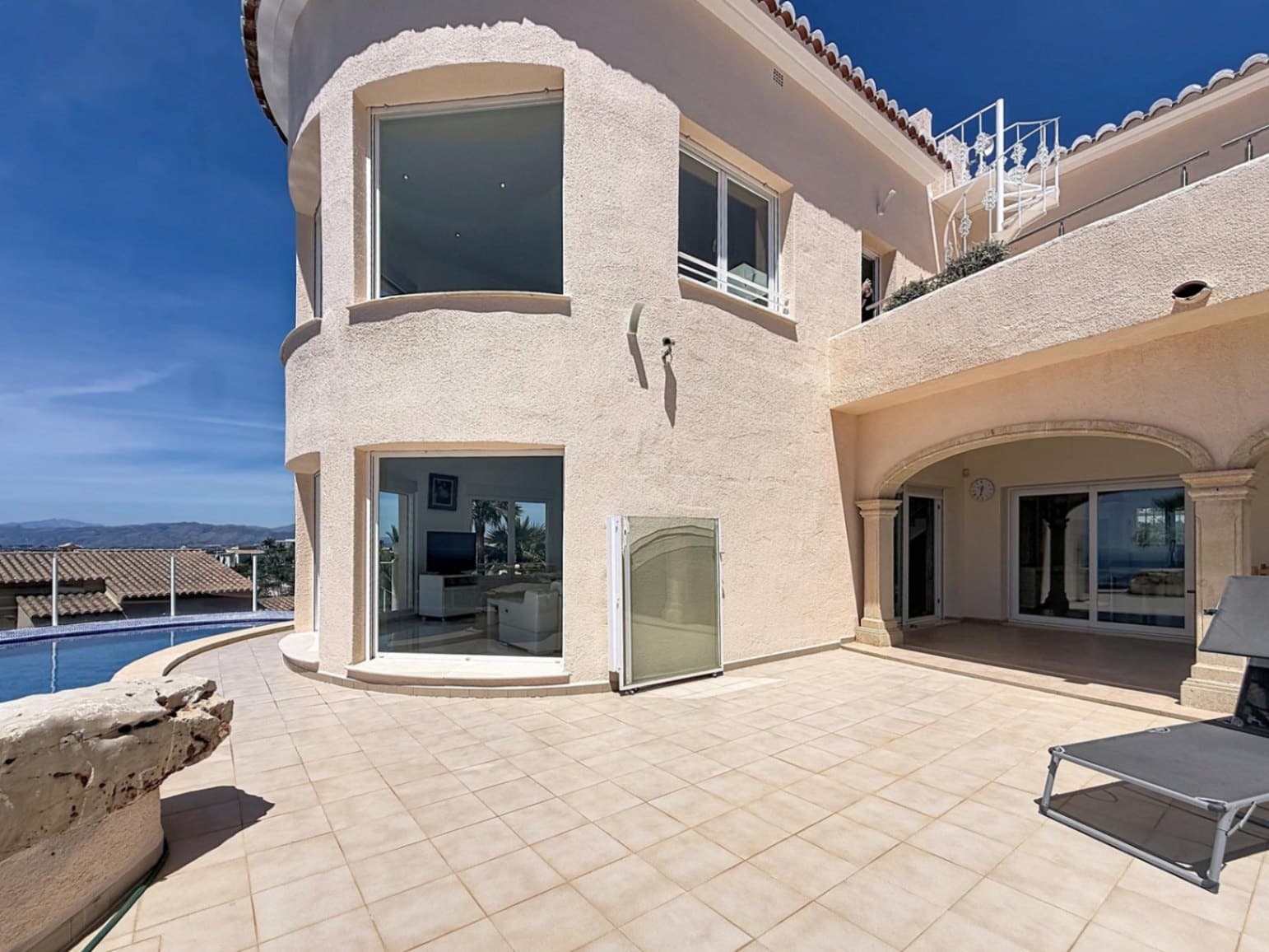5 soverom Villa til salgs i Cumbre del Sol med svømmebasseng garasje - € 1 850 000 (Ref: 9973857)