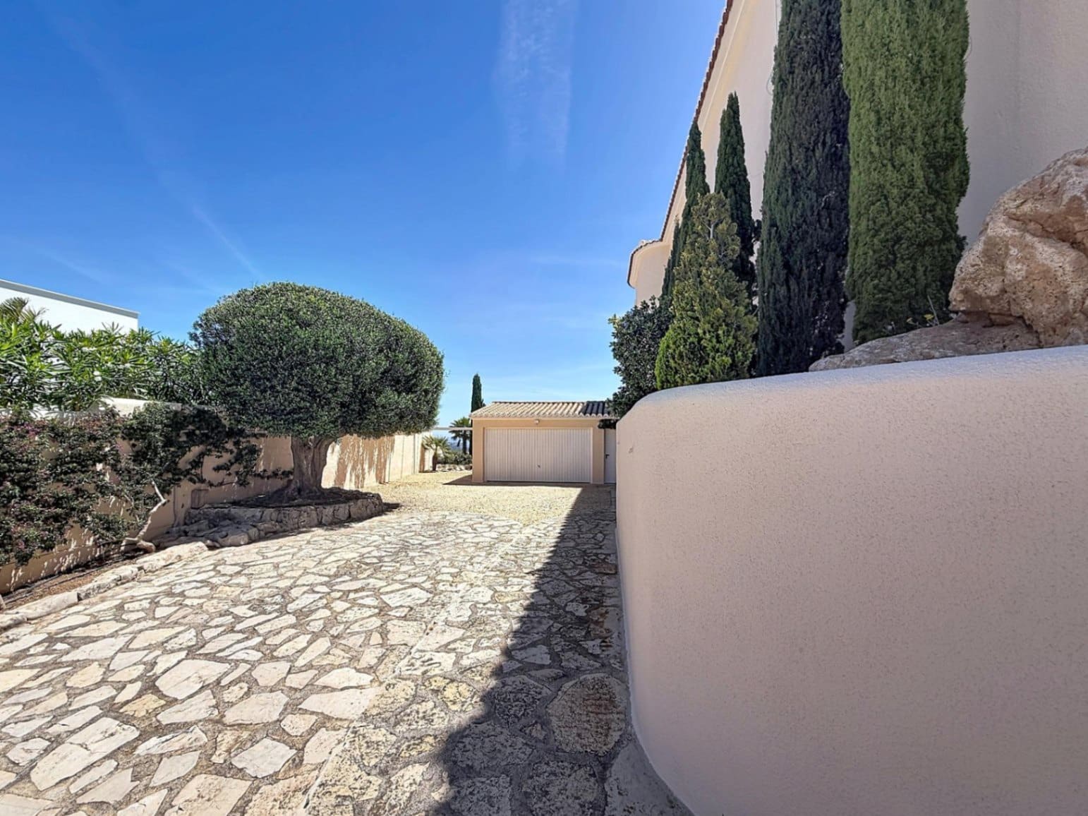 5 soverom Villa til salgs i Cumbre del Sol med svømmebasseng garasje - € 1 850 000 (Ref: 9973857)