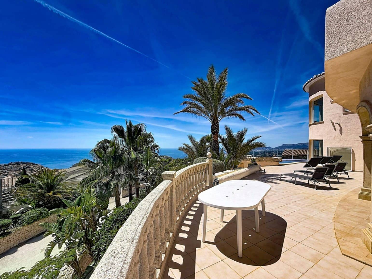 5 soverom Villa til salgs i Cumbre del Sol med svømmebasseng garasje - € 1 850 000 (Ref: 9973857)