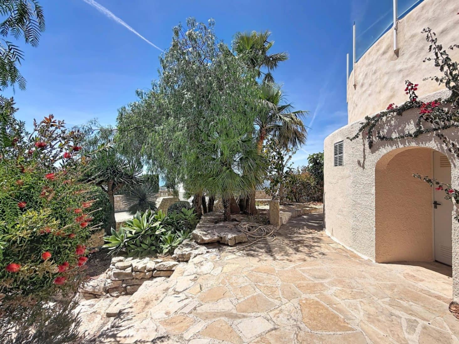 5 soverom Villa til salgs i Cumbre del Sol med svømmebasseng garasje - € 1 850 000 (Ref: 9973857)