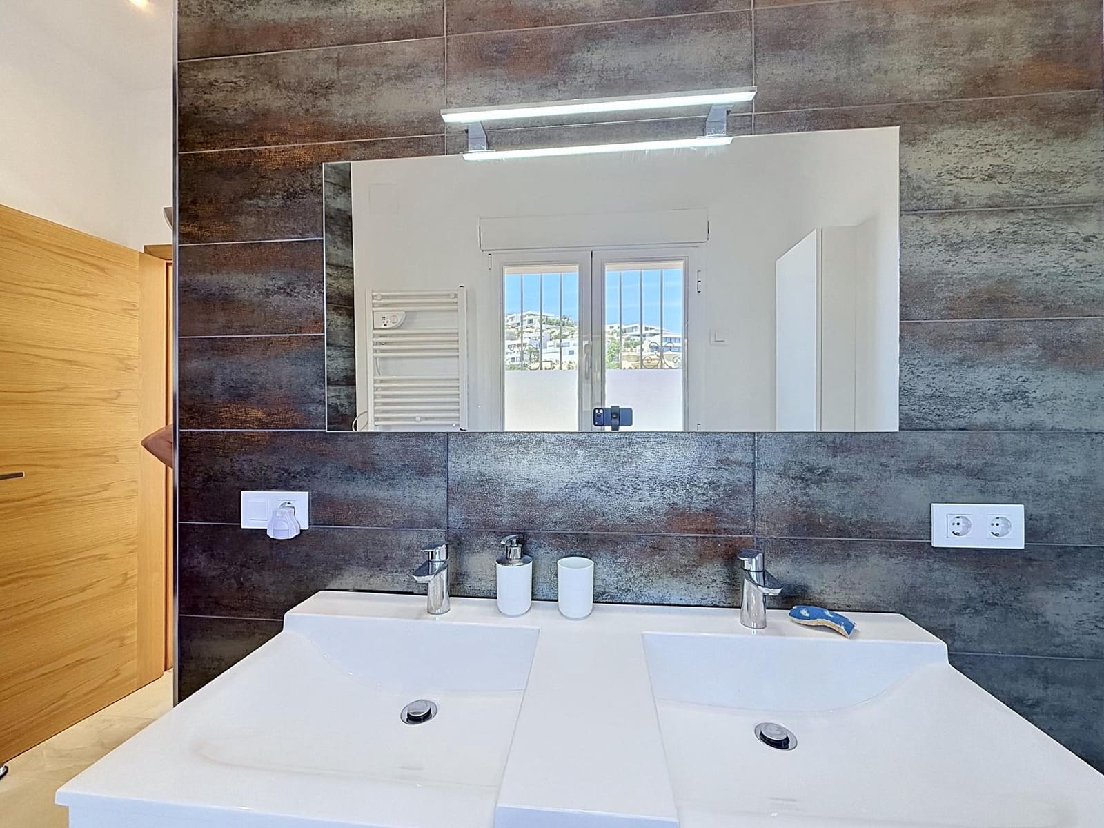 5 soverom Villa til salgs i Cumbre del Sol med svømmebasseng garasje - € 1 850 000 (Ref: 9973857)