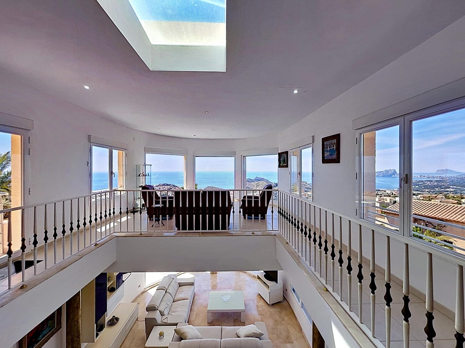 5 soverom Villa til salgs i Cumbre del Sol med svømmebasseng garasje - € 1 850 000 (Ref: 9973857)