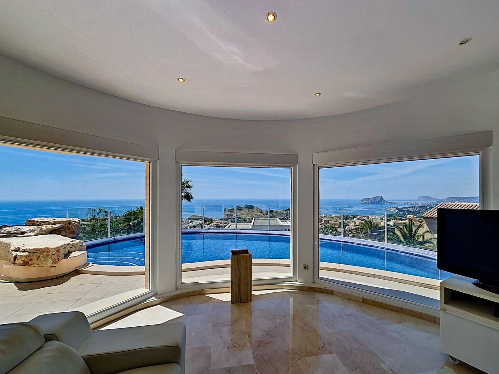 5 soverom Villa til salgs i Cumbre del Sol med svømmebasseng garasje - € 1 850 000 (Ref: 9973857)