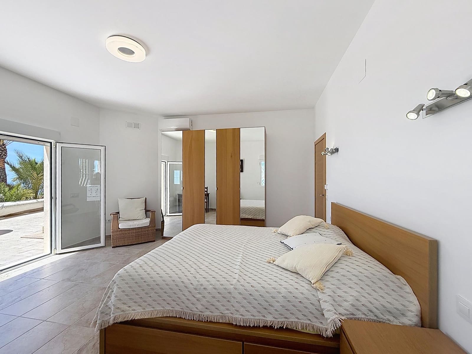 5 soverom Villa til salgs i Cumbre del Sol med svømmebasseng garasje - € 1 850 000 (Ref: 9973857)