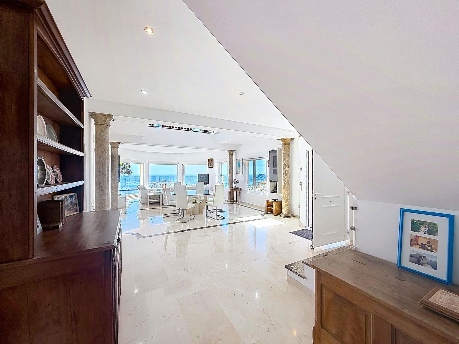 5 soverom Villa til salgs i Cumbre del Sol med svømmebasseng garasje - € 1 850 000 (Ref: 9973857)