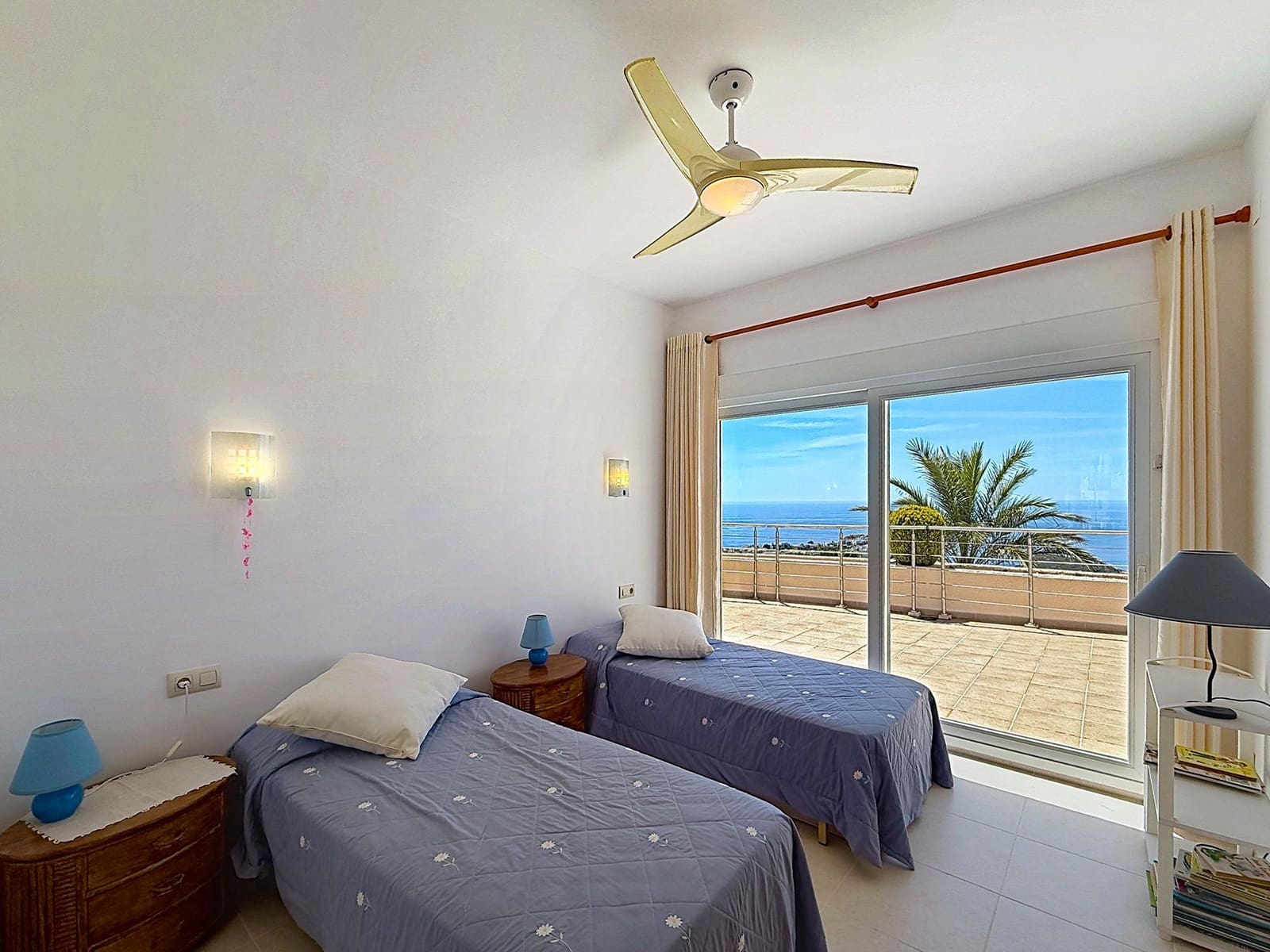 5 soverom Villa til salgs i Cumbre del Sol med svømmebasseng garasje - € 1 850 000 (Ref: 9973857)