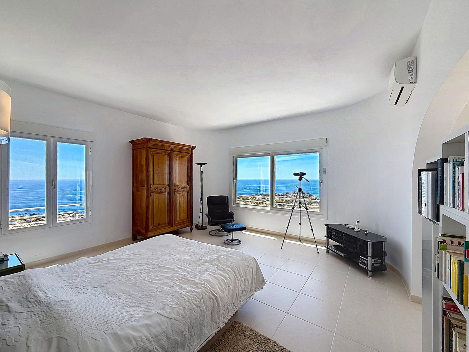 5 soverom Villa til salgs i Cumbre del Sol med svømmebasseng garasje - € 1 850 000 (Ref: 9973857)
