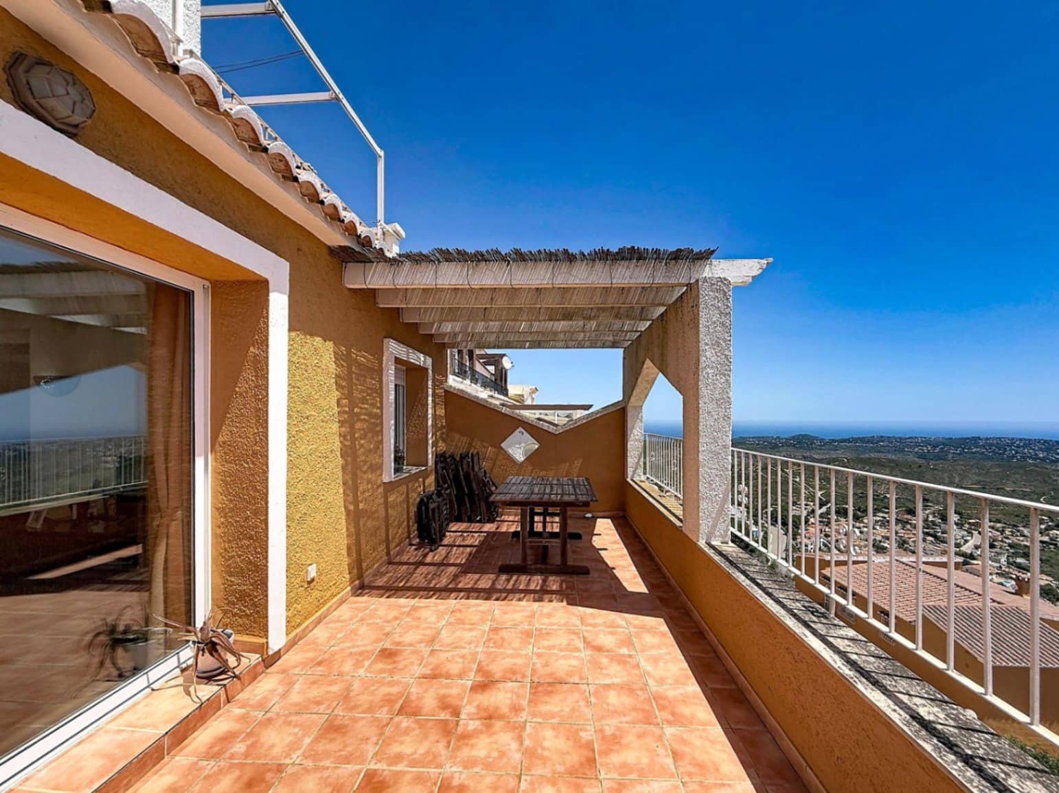 2 bedroom Apartment for sale in Cumbre del Sol with pool - € 286,335 (Ref: 9973858)