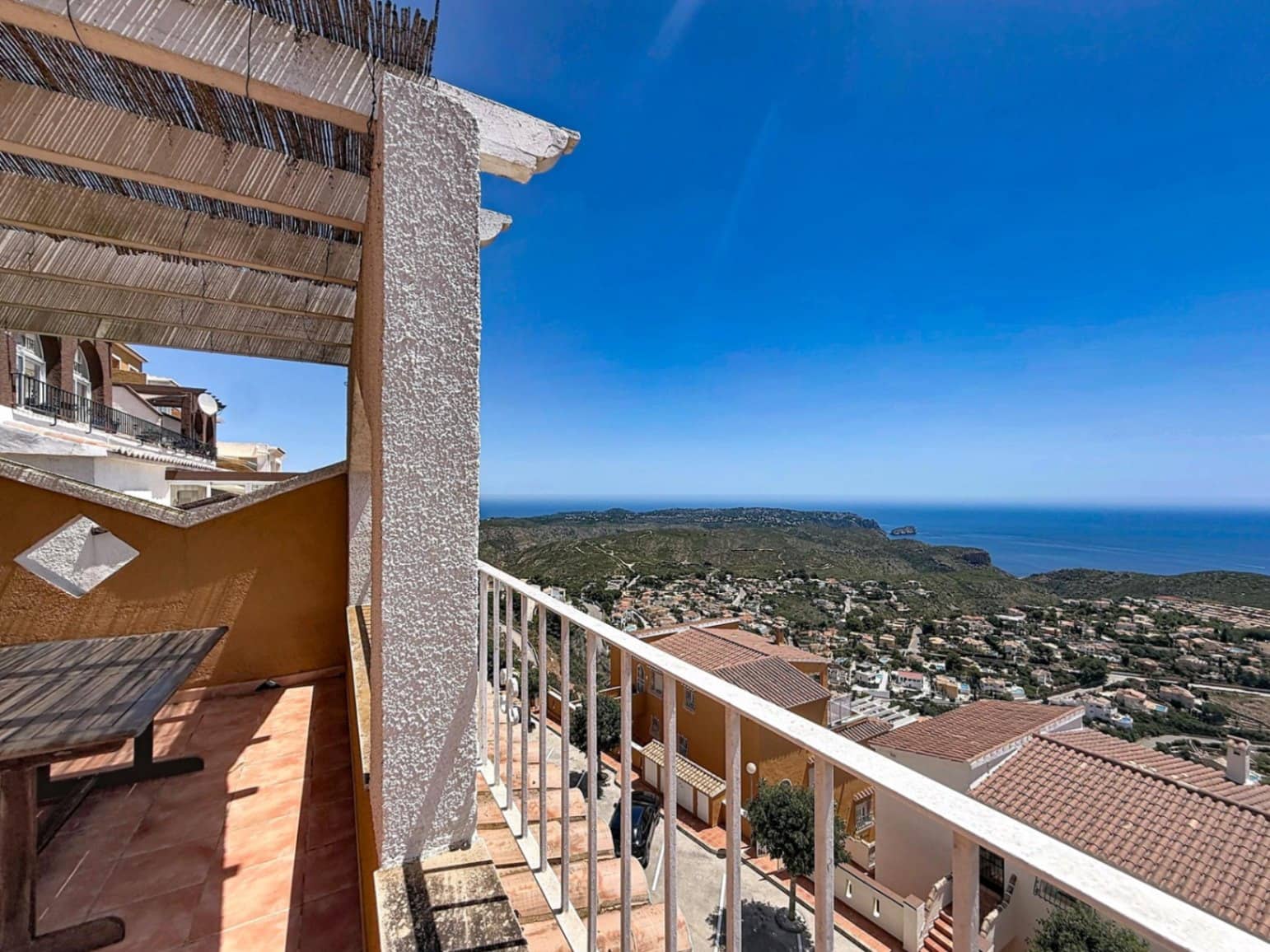 2 bedroom Apartment for sale in Cumbre del Sol with pool - € 286,335 (Ref: 9973858)