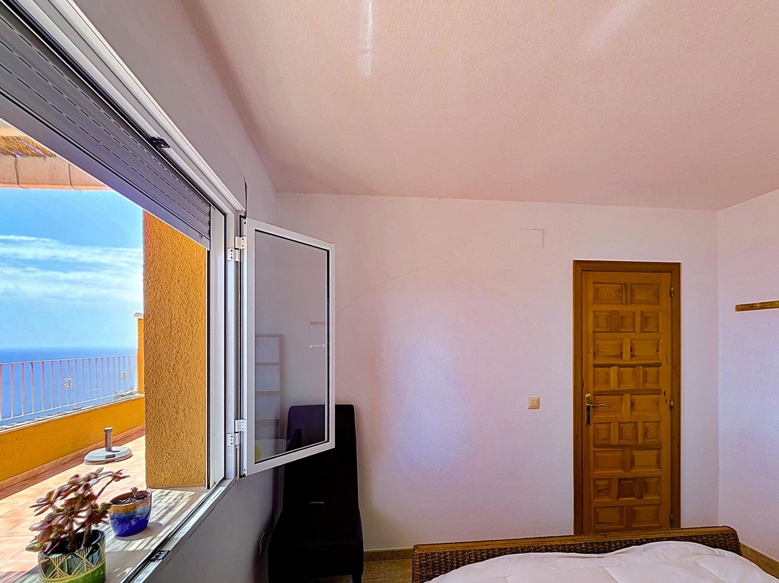 2 bedroom Apartment for sale in Cumbre del Sol with pool - € 286,335 (Ref: 9973858)