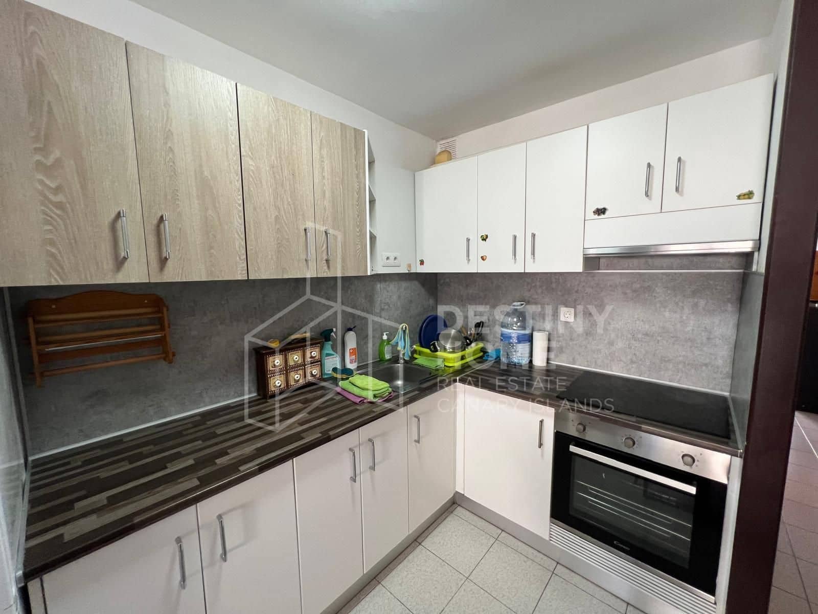 1 slaapkamer Appartement te koop in Corralejo - € 170.000 (Ref: 10002504)