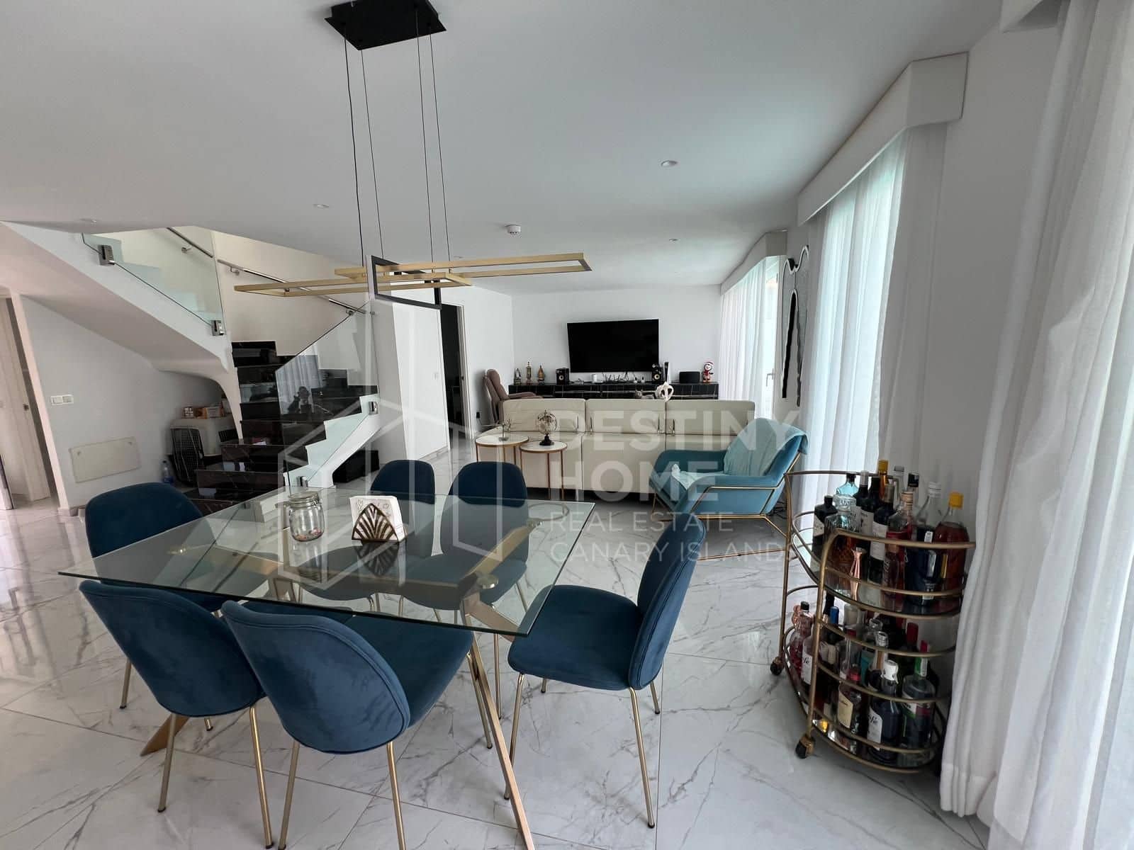 4 sovrum Villa till salu i Corralejo med pool garage - 570 000 € (Ref: 10008377)