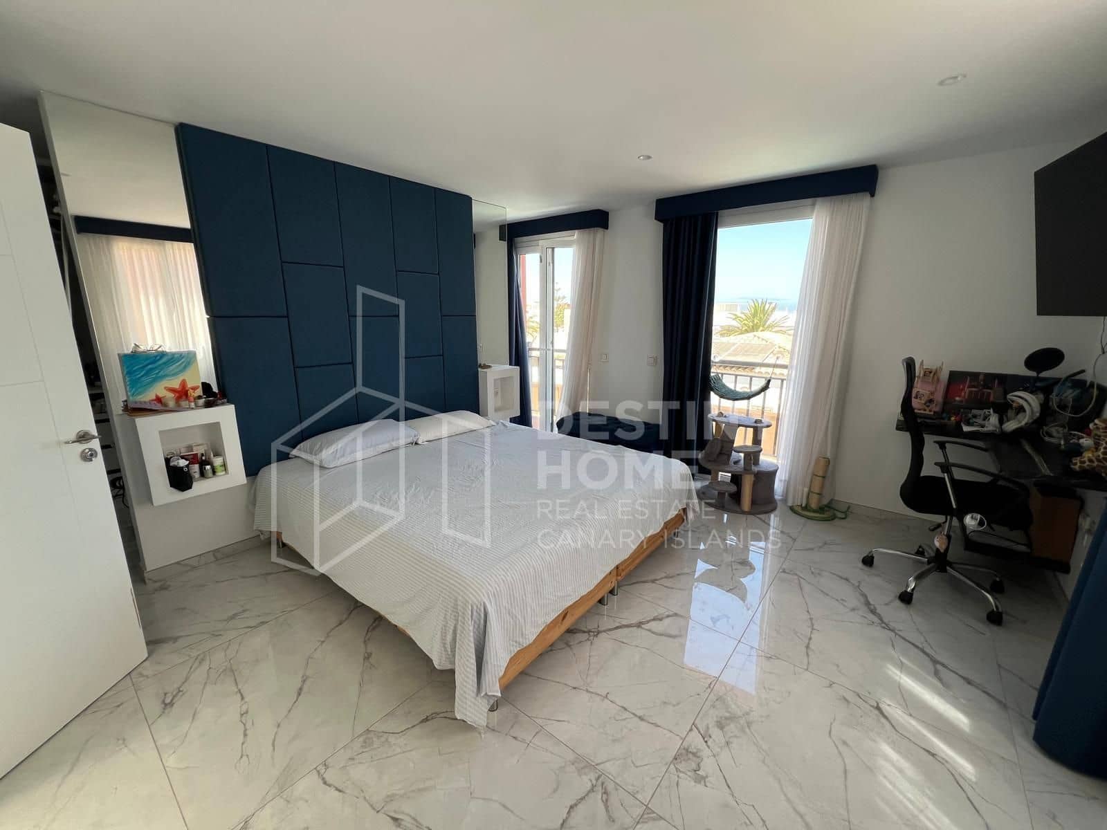 4 sovrum Villa till salu i Corralejo med pool garage - 570 000 € (Ref: 10008377)