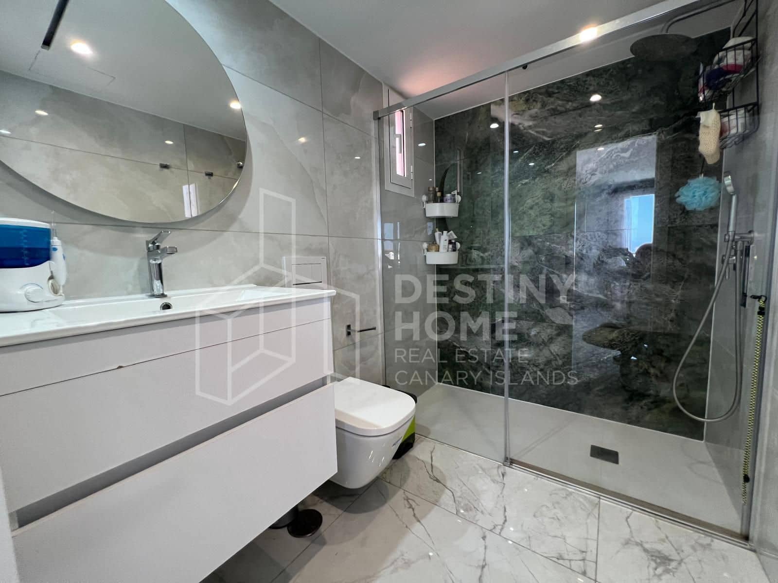 4 sovrum Villa till salu i Corralejo med pool garage - 570 000 € (Ref: 10008377)