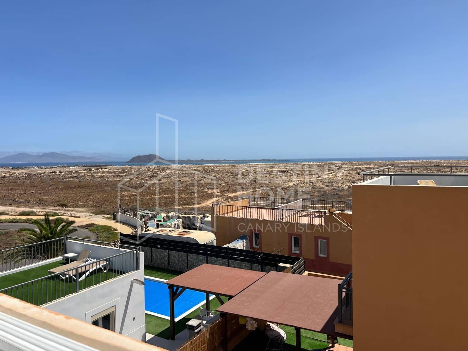 4 sovrum Villa till salu i Corralejo med pool garage - 570 000 € (Ref: 10008377)