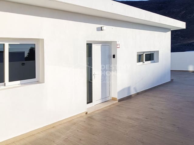 2 Zimmer Doppelhaus zu verkaufen in Gran Tarajal, Tuineje mit Garage - 336.000 € (Ref: 10011066)