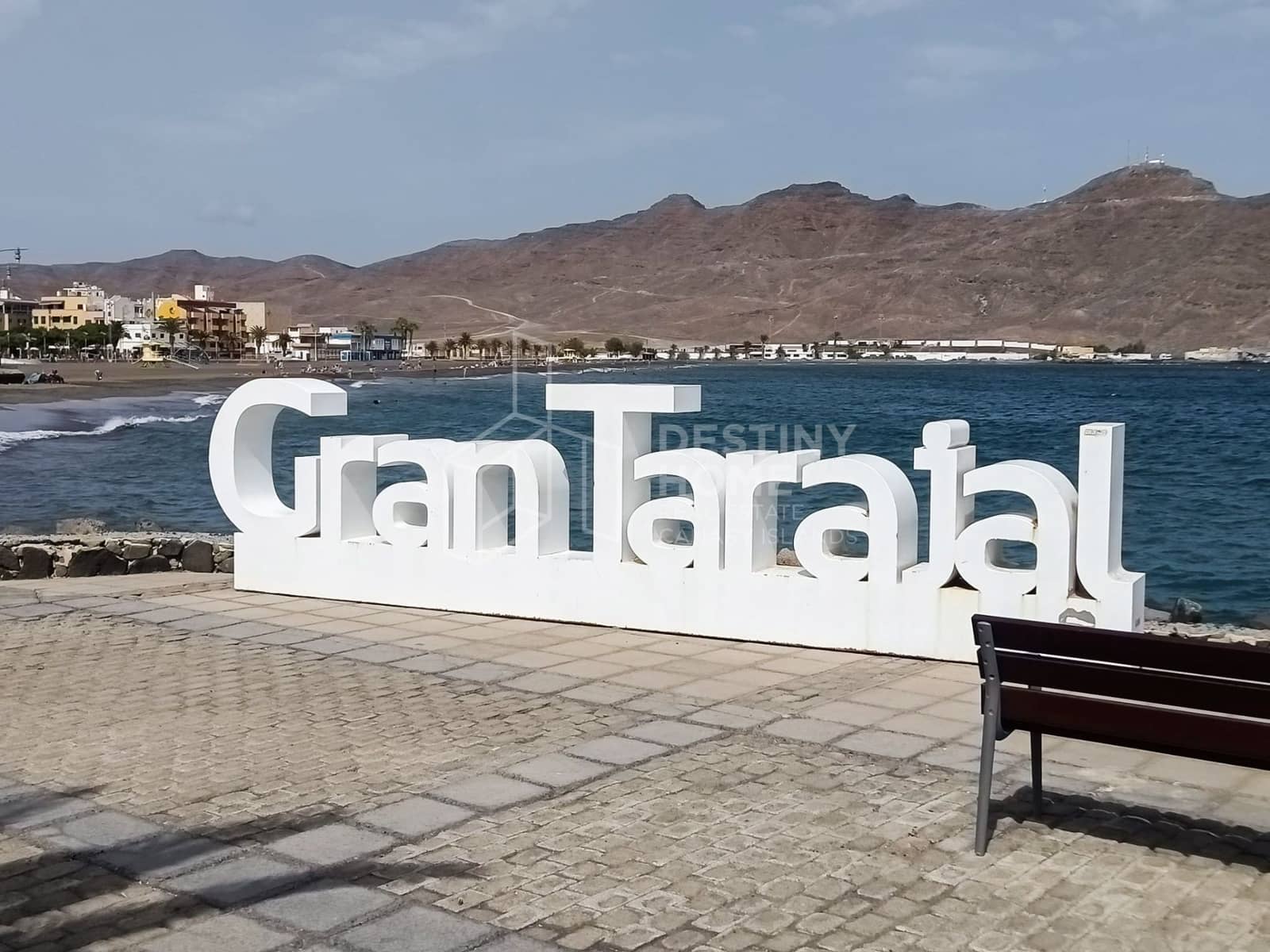 2 bedroom Semi-detached Villa for sale in Gran Tarajal with garage - € 336,000 (Ref: 10011066)