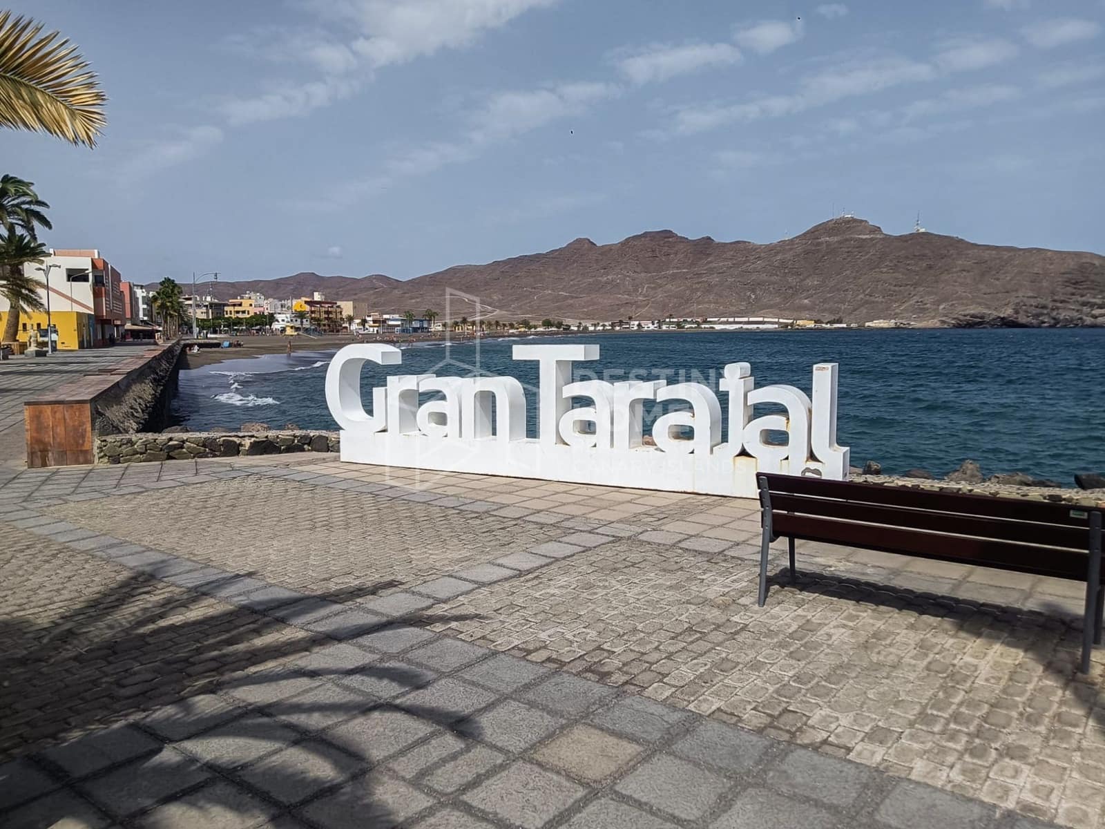 2 bedroom Semi-detached Villa for sale in Gran Tarajal with garage - € 336,000 (Ref: 10011066)