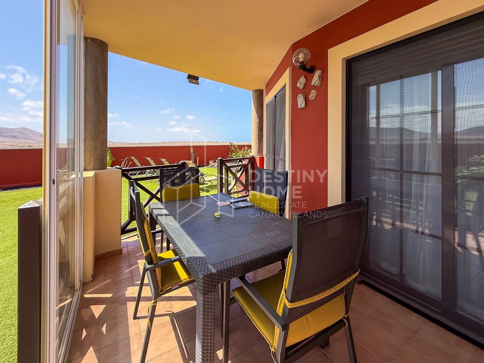 2 slaapkamer Appartement te koop in El Cotillo met garage - € 275.000 (Ref: 10011067)