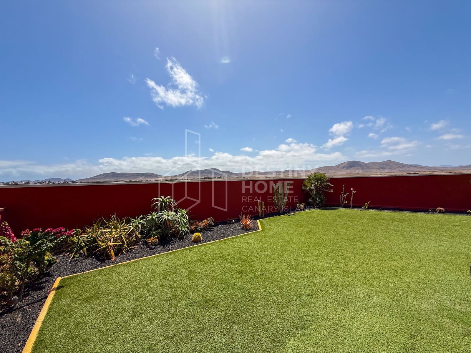 2 slaapkamer Appartement te koop in El Cotillo met garage - € 275.000 (Ref: 10011067)