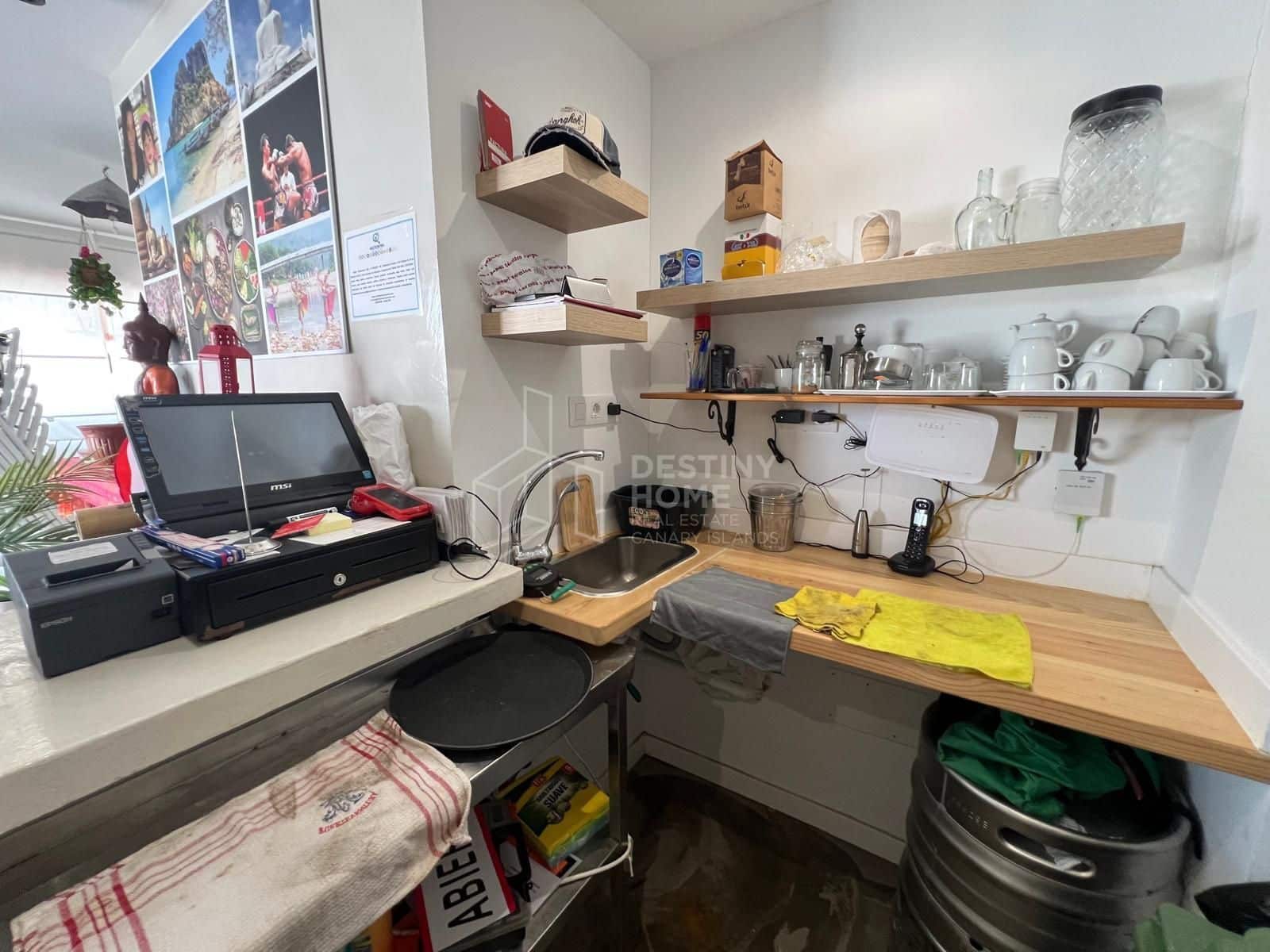 1 bedroom Commercial for sale in Corralejo - € 65,000 (Ref: 10012887)