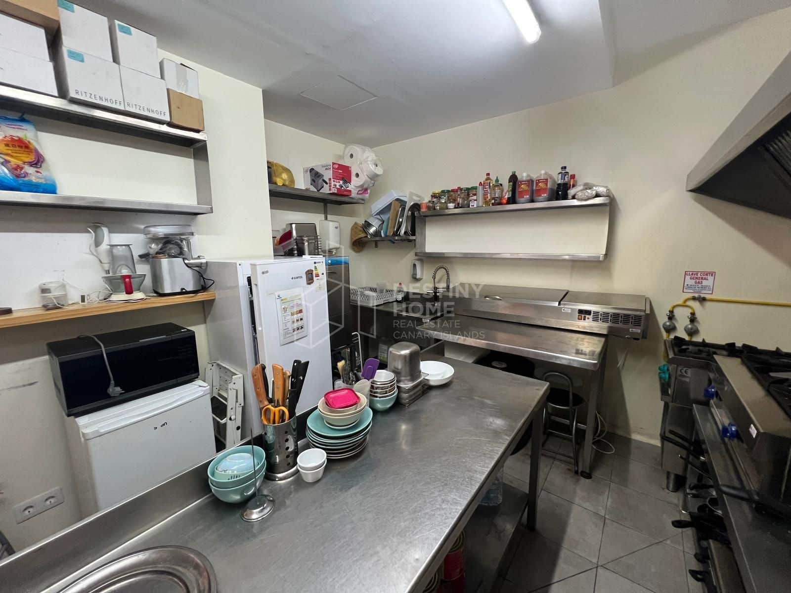 1 bedroom Commercial for sale in Corralejo - € 65,000 (Ref: 10012887)