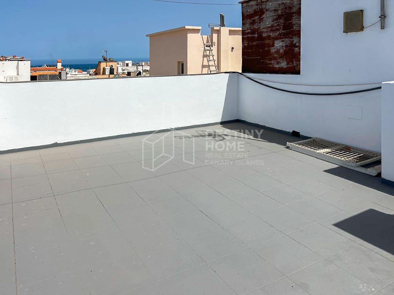 1 bedroom Apartment for sale in Corralejo - € 171,000 (Ref: 10015100)