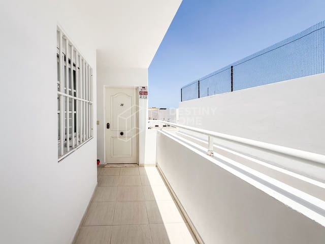 1 bedroom Apartment for sale in Corralejo, La Oliva - € 171,000 (Ref: 10015100)